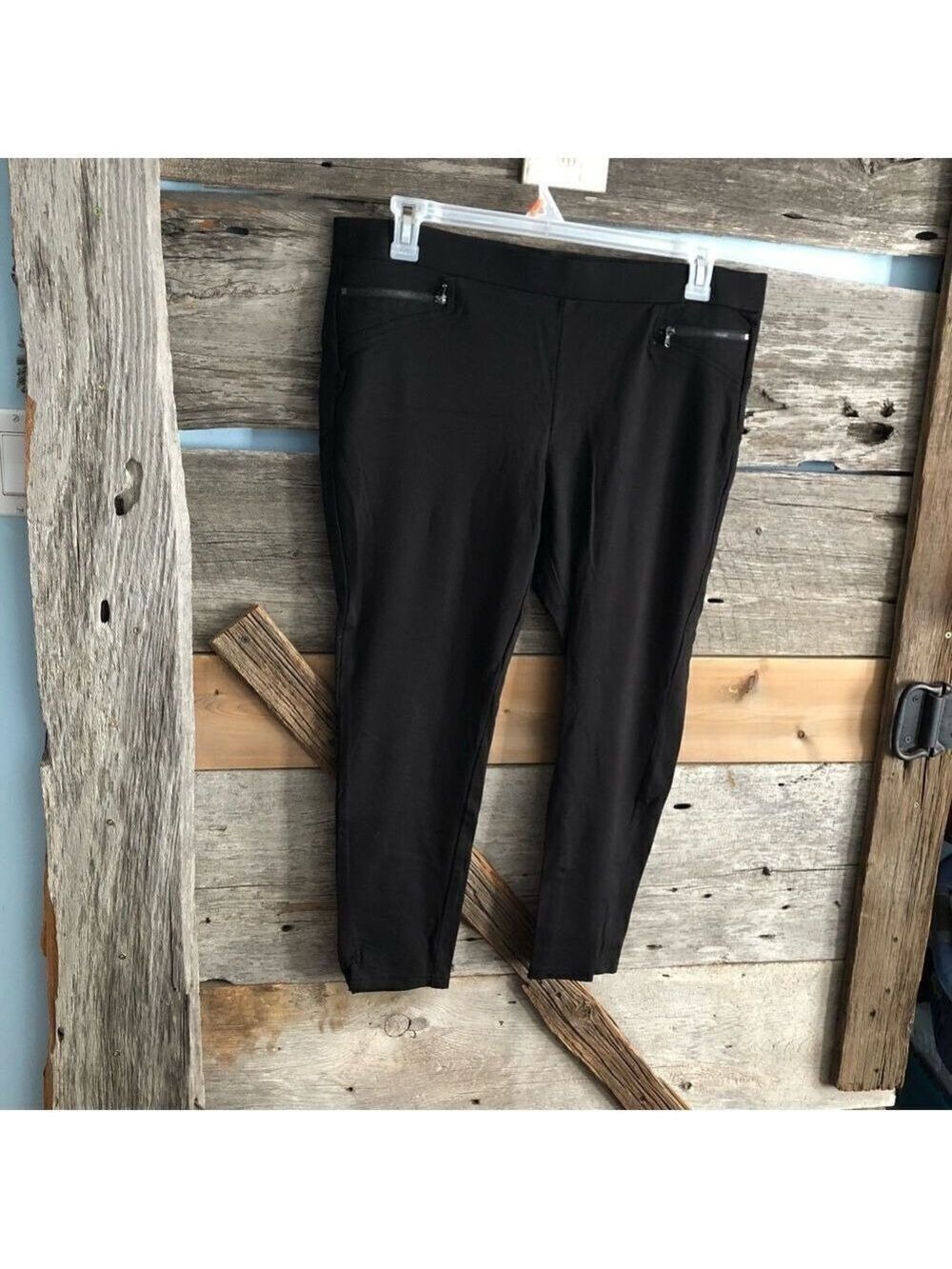 GEORGE NWOT Size XL Black Zippered, Cropped Leggings